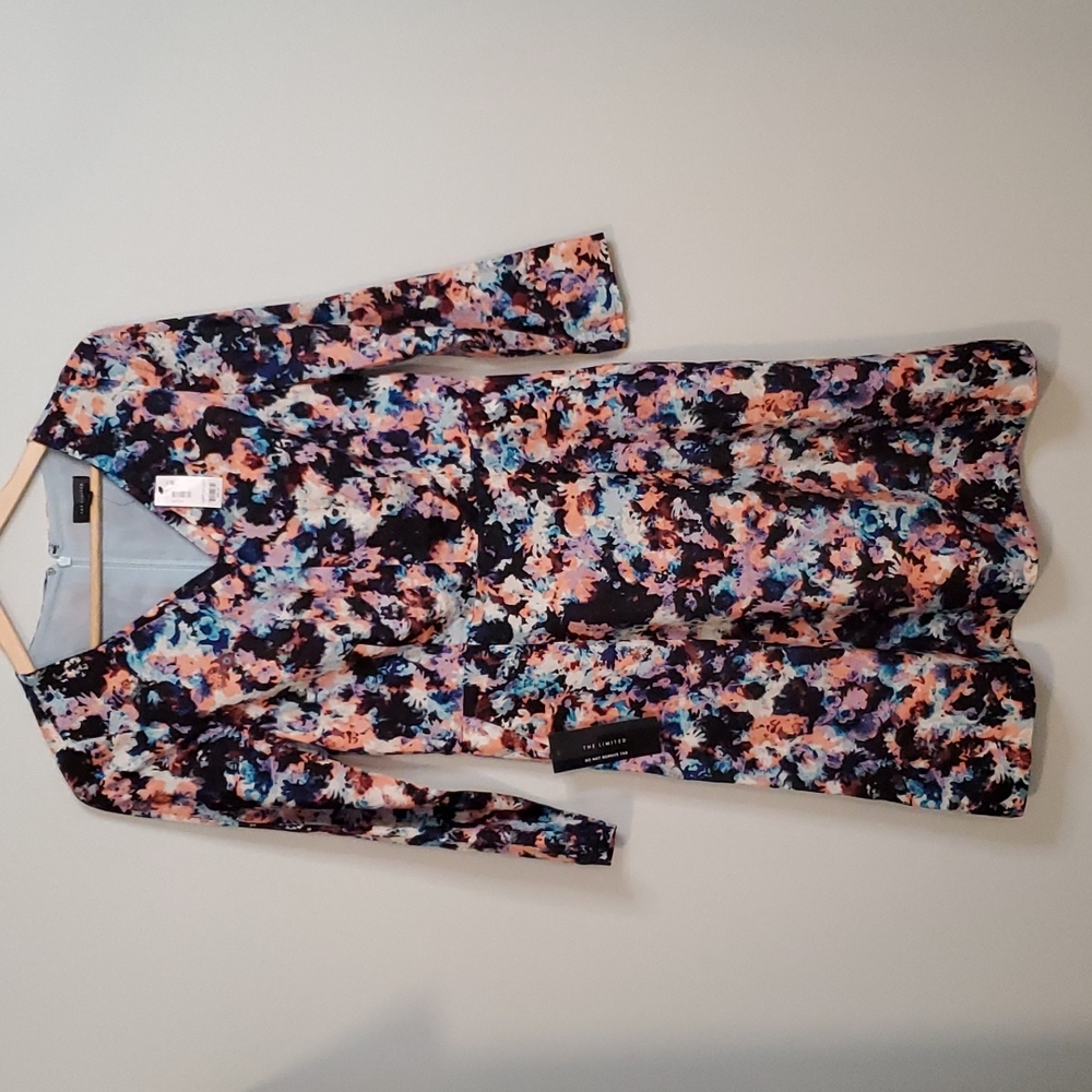 THE LIMITED Dress (4 tall). Lined with zipper back and pockets